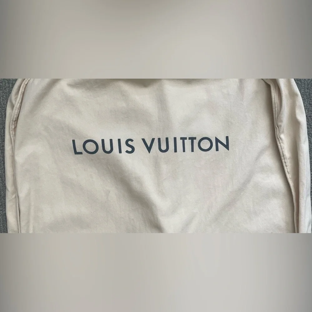 LOIUS VUITTON XL Beige Garment Bag With Zipper Closure